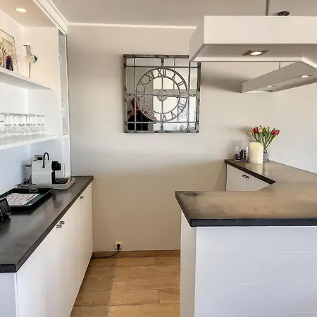 Spacious On Albertstrand Seafront Apartment Knokke-Heist