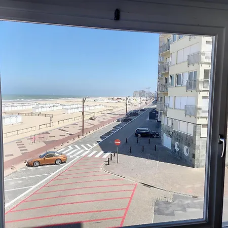 Apartmán Albertstrand With Stunning Seafront View